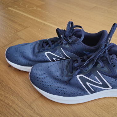 New Balance Laufschuh