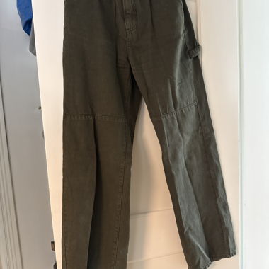 Pantaloni cargo verde oliva