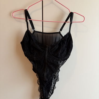Top bustier in pizzo nero