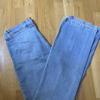 Bootcut-Jeans