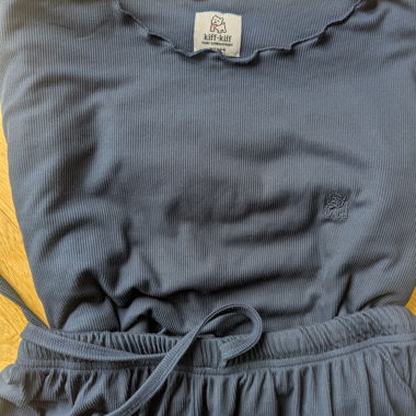 Ensemble de pyjama bleu marine
