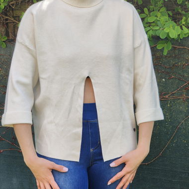 Maglione a Collo Alto color ecru