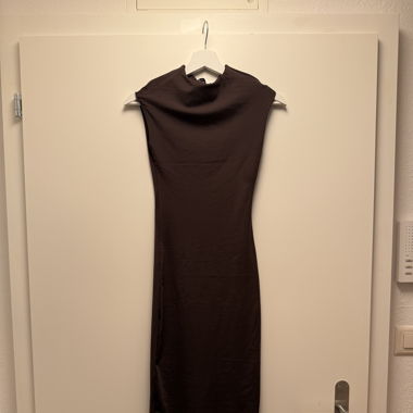 Dark brown dress