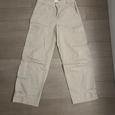 Divers jeans de H&M et Telly Weijl