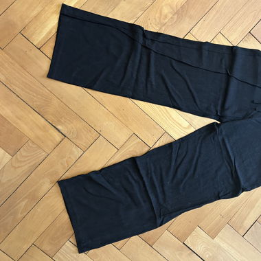 Schwarze Stoffhose