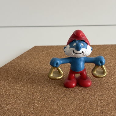 Papa Schlumpf mit Waage von Schleich