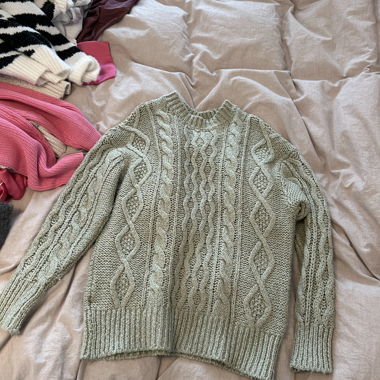 Pull à torsades vert clair