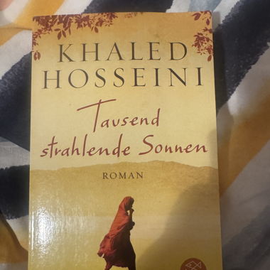 Khaled Hosseini – Tausend strahlende Sonnen