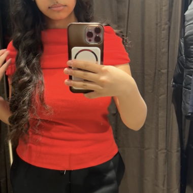 Haut rouge Zara épaules dénudées Gr. S