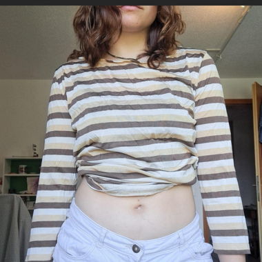 Striped Pully