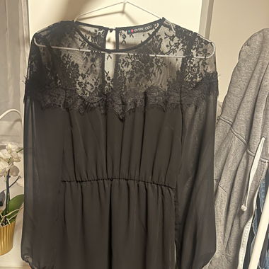 schwarzes Blusenkleid mit Spitzen Even&Odd XS