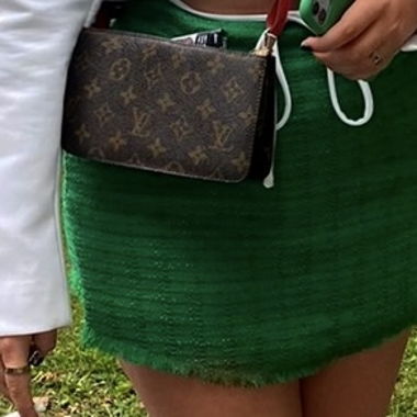 Grüner Bouclé-Skort (Rock-Shorts-Kombi)