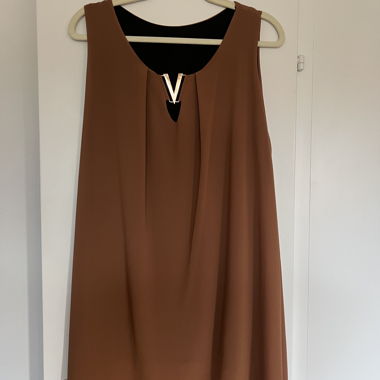 Brown dress