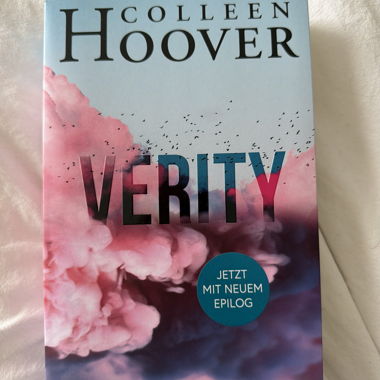 Verity di Colleen Hoover