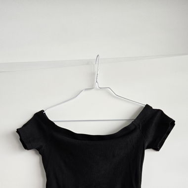 Off-Shoulder Shirt // S