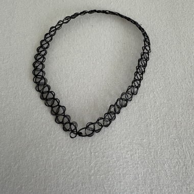 Elastische Halskette