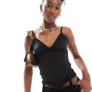 Cami ASOS con rifinitura in pizzo e orlo in stile witchy nero