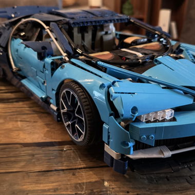 LEPIN Bugatti Chiron Model - NOT LEGO