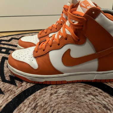Jordan 1 high orange