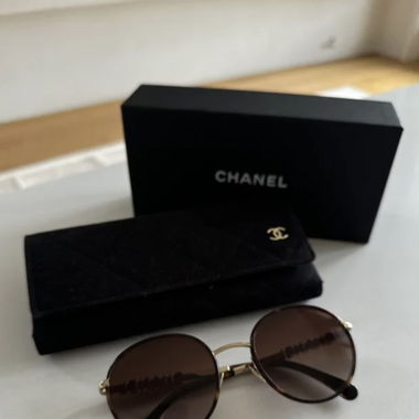 Lunettes de soleil Chanel