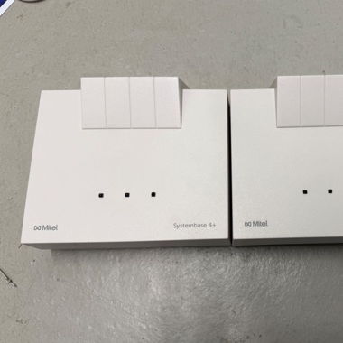 Mitel Systembase 4 kaum gebraucht