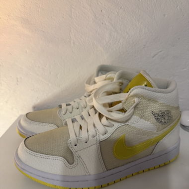 Nike Air Jordan High Sneakers