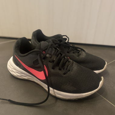 Sportschuhe