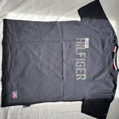 Tommy Hilfiger Black T-shirt
