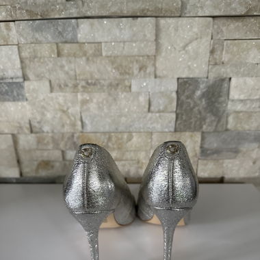 Guess heels 36