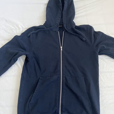 Felpa con cappuccio blu scuro con fodera in pile