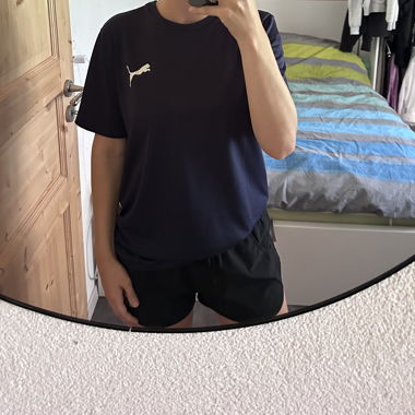 T-shirt de sport Puma bleu marine