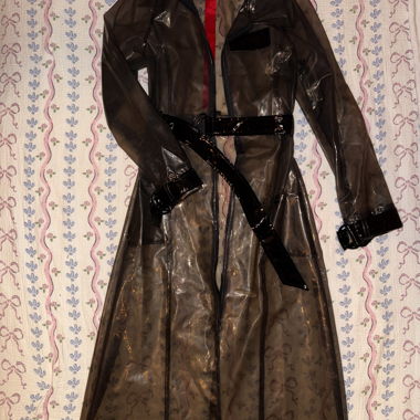 Hardstyle Darker Waves Vinyl-Trenchcoat in Schwarz
