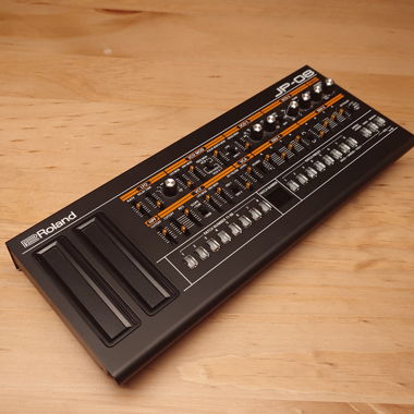 Roland JP-08 Boutique Synthesizer