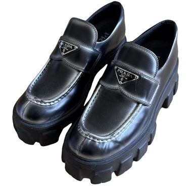 Scarpe mocassini Prada Monolith platform