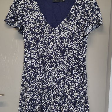 Summer dress with floral pattern, MinkPink