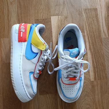 Nike