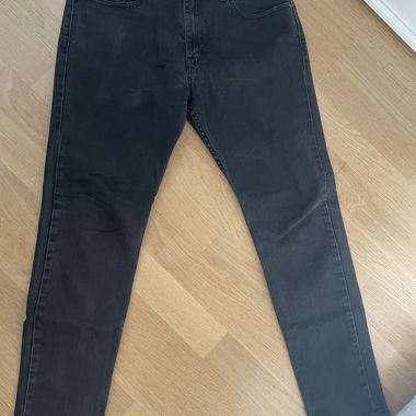Levi's schwarze Jeans