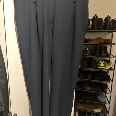 Pantaloni in tessuto blu scuro