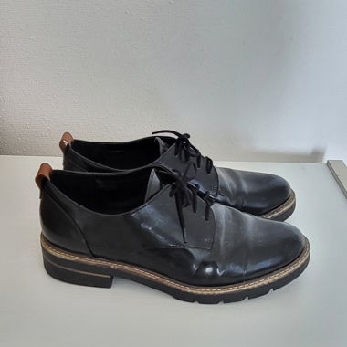 Scarpe nere