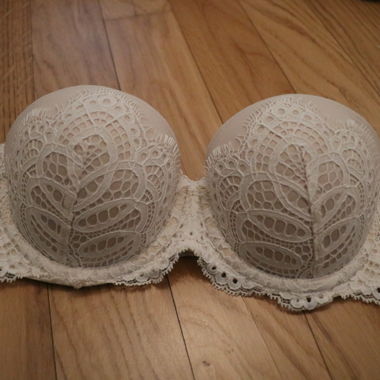 Reggiseno push-up con spalline removibili taglia 75B
