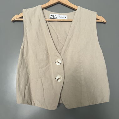 beige Weste