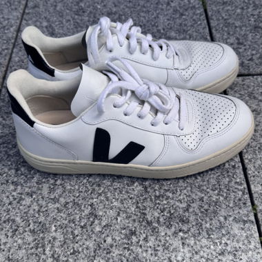 Sneaker basse Veja V-10 extra bianco/nero Taglia: 38