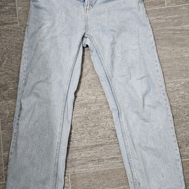 F5BN Light Wash Jeans