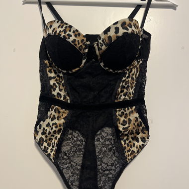 Body leopardato in pizzo