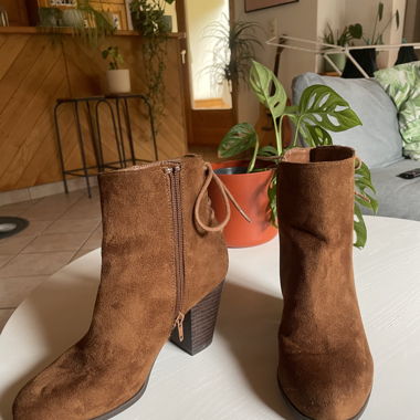 Bottines à talons brunes 