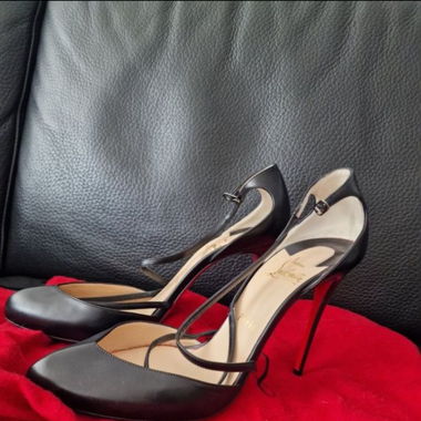 Christian Louboutin hells cross ankle strap 39