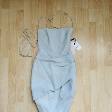 Robe Jacquemus with Label