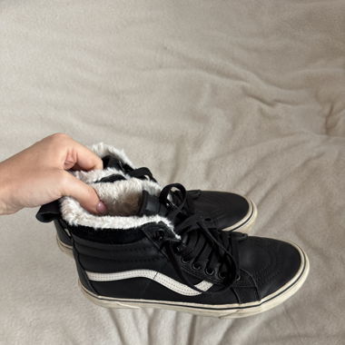 Vans 