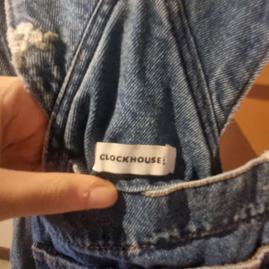 CLOCKHOUSE Jeans-Latzshorts mit Blumen