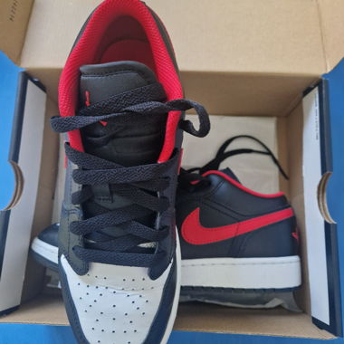 Air Jordan 1 Low (GS)